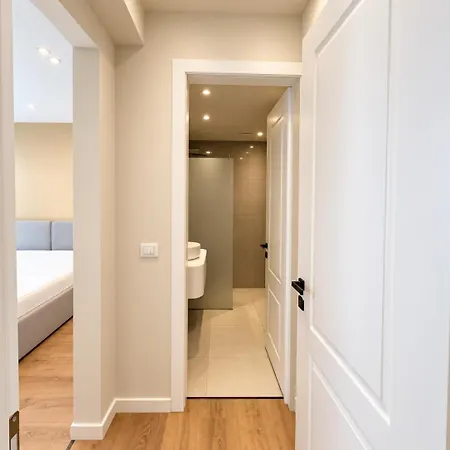 Apart Otel Gaia's Apartrooms Tiran