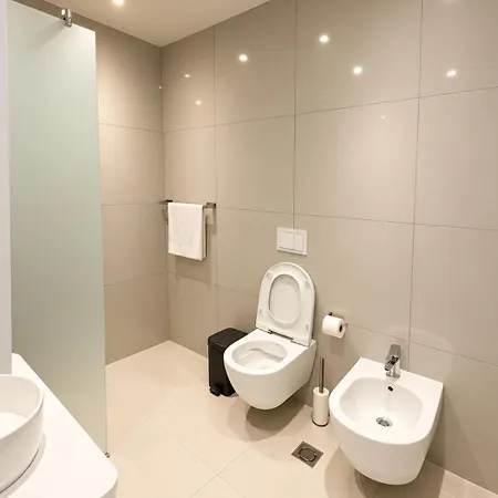 Gaia's Apartrooms Apart Otel Tiran